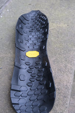 Load image into Gallery viewer, Vibram Speedstar LB061 | Trail running/Road Running
