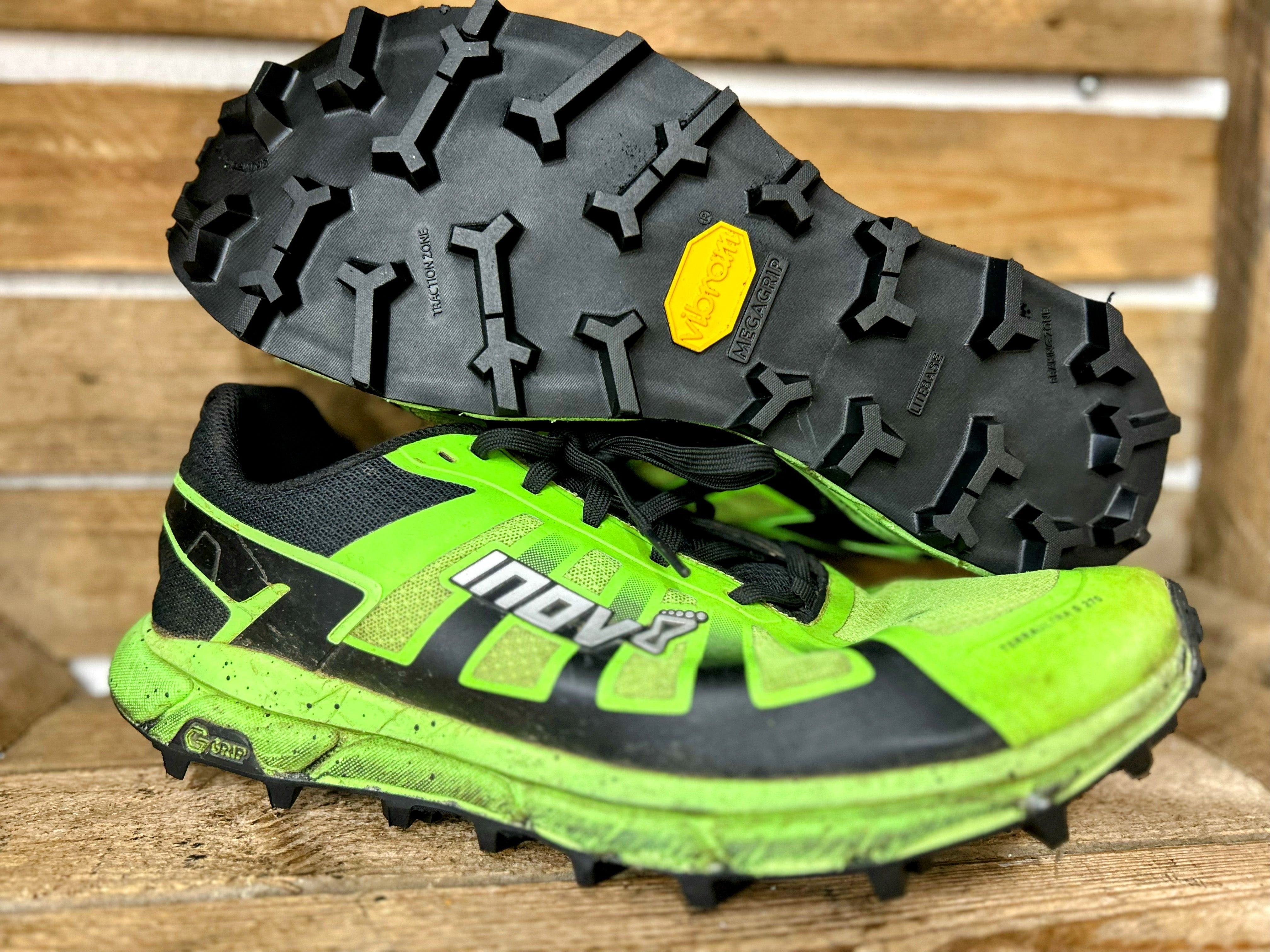 Vibram on sale megagrip shoes