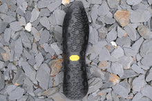Load image into Gallery viewer, Vibram Speedstar LB061 | Trail running/Road Running
