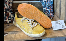 Load image into Gallery viewer, Vibram lisk resole - The Key Cobbler
